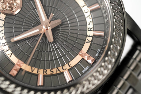 Versace Men's Watch Viamond Black VEPO00520 - Watches & Crystals