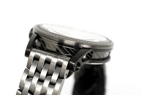 Versace Men's Watch Viamond Black VEPO00520 - Watches & Crystals