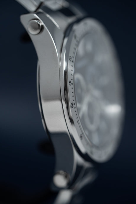 Versace Sporty Chronograph Steel - Watches & Crystals