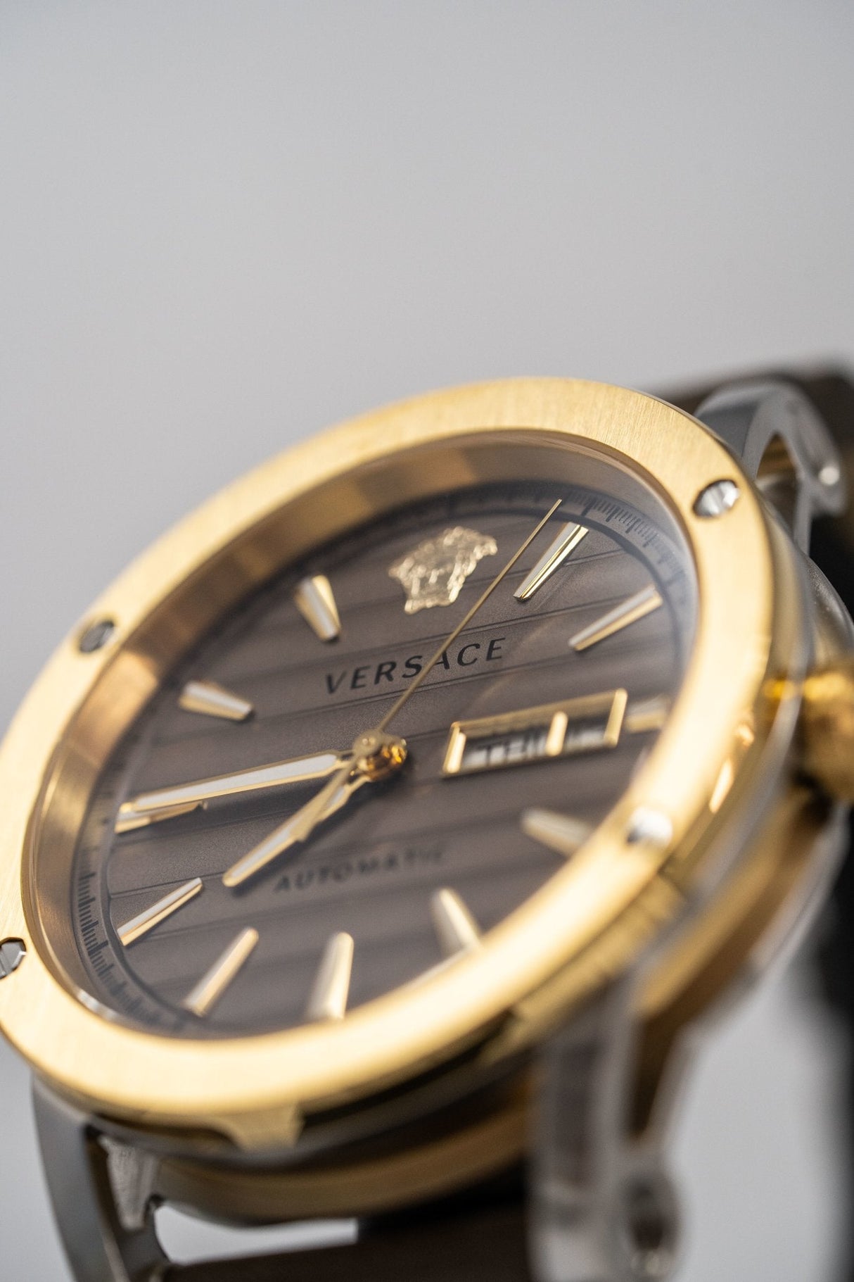 Versace Theros Day Date Brown - Watches & Crystals