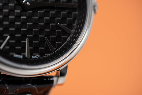 Versace V-Circle Stainless Steel - Watches & Crystals