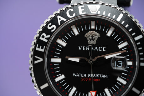 Versace V-Race Diver Black - Watches & Crystals