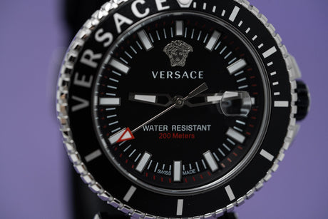 Versace V-Race Diver Black - Watches & Crystals