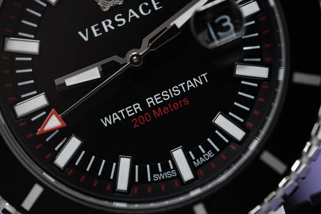 Versace V-Race Diver Black - Watches & Crystals