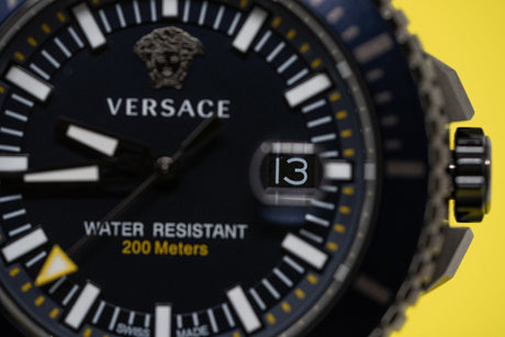 Versace V-Race Diver Blue - Watches & Crystals