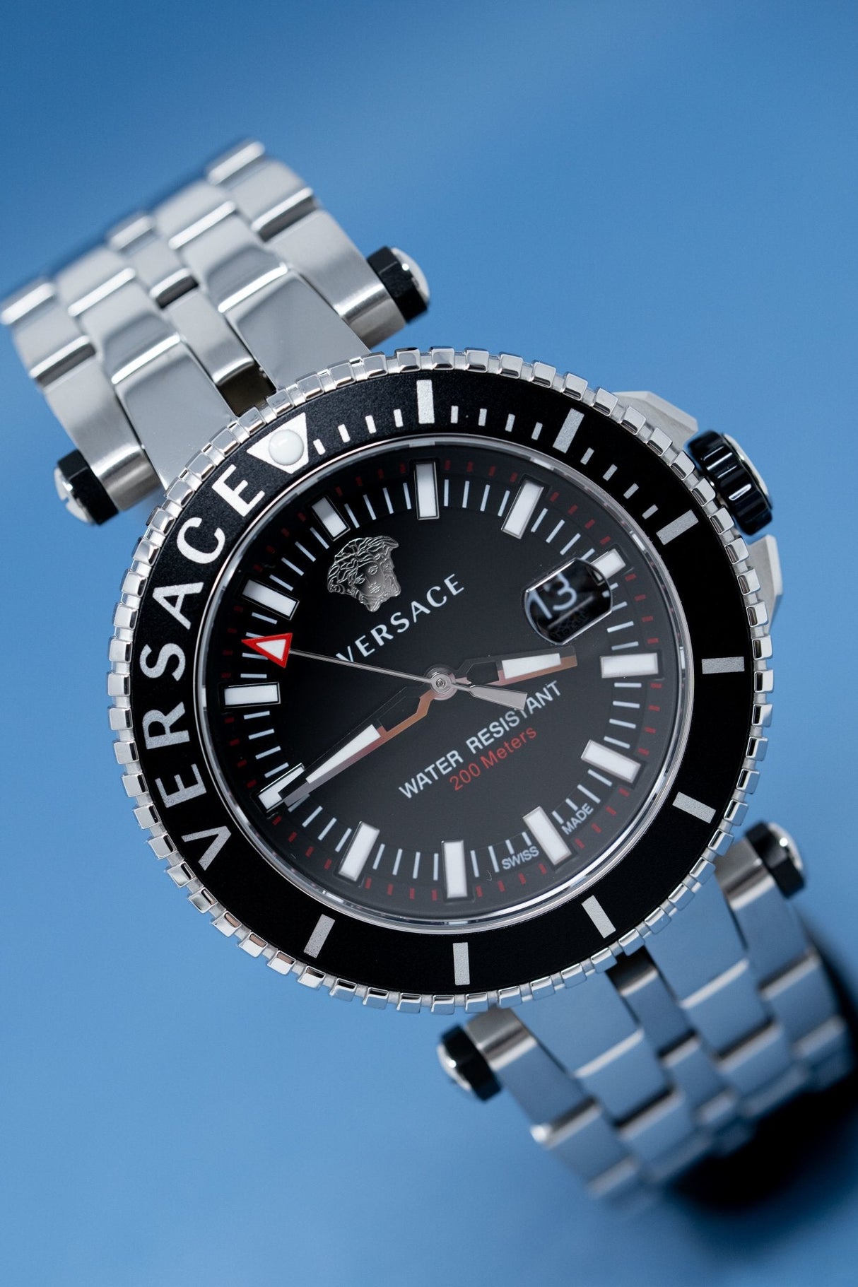 Versace V-Race Diver Stainless Steel - Watches & Crystals