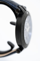 Versace V-Race GMT Blue - Watches & Crystals