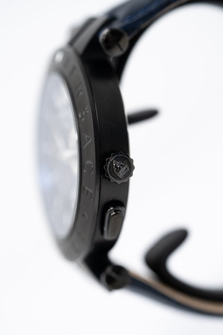 Versace V-Race GMT Blue - Watches & Crystals