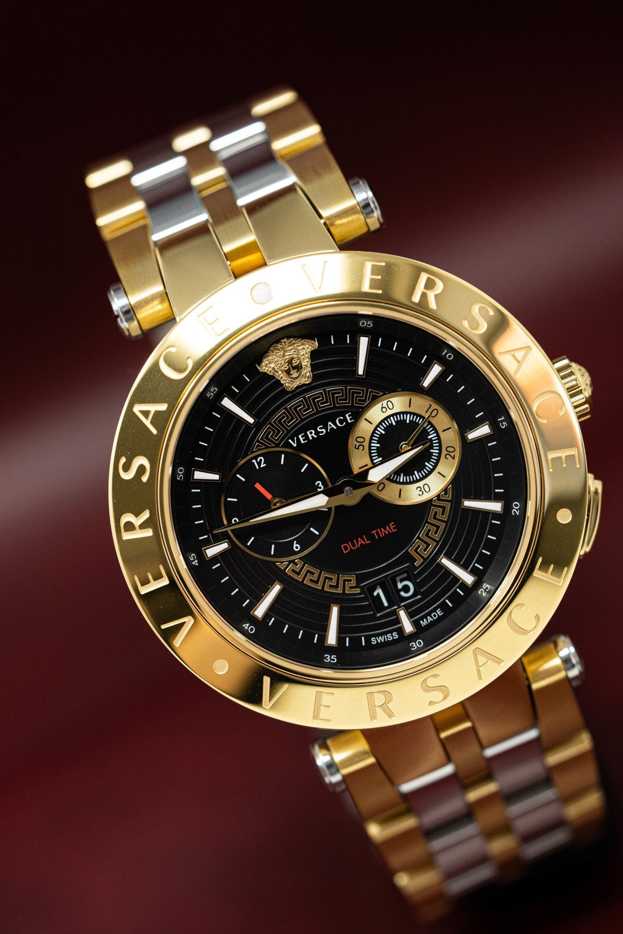 Versace V-Race GMT IP Gold - Watches & Crystals