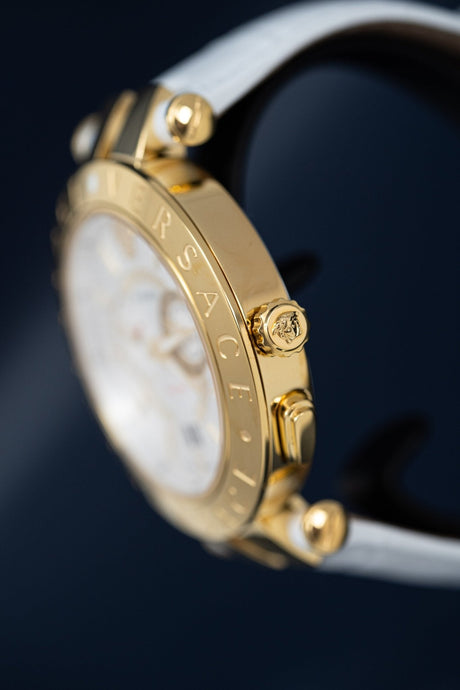 Versace V-Race GMT White - Watches & Crystals