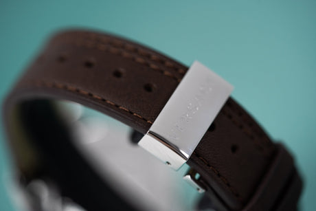 Versace V-Urban Date Silver - Watches & Crystals