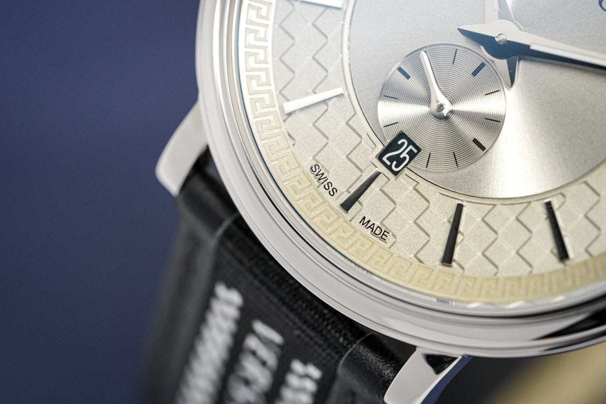 Versace Watch V-Circle Black VEBQ01219 - Watches & Crystals