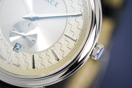 Versace Watch V-Circle Black VEBQ01219 - Watches & Crystals